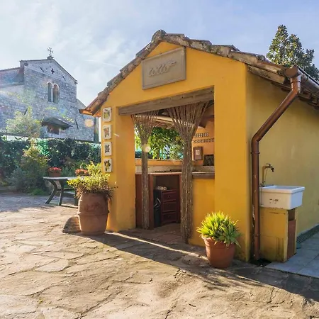 Holiday home Casale Il Farro Camaiore